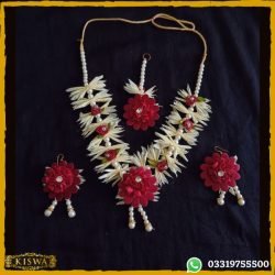 Maroon Flower Gajra Jewelry Set Online at best price in Pakistan